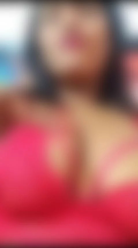 I'm already online, my tight ass and pussy are for you, I'll... by anny-run69