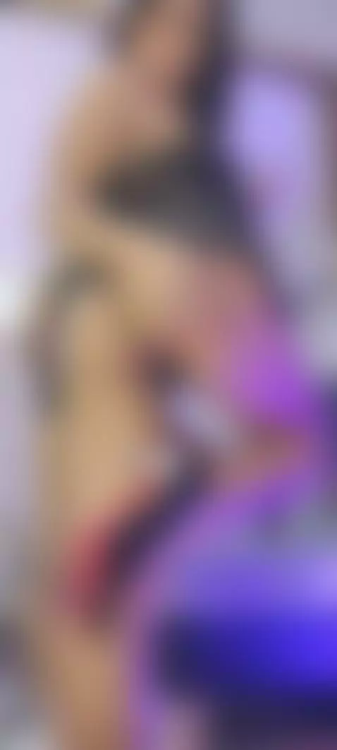 Horny milf by meleekxxx