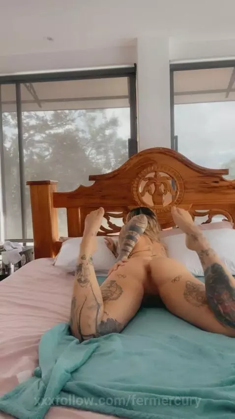 Sexy teasing by fermercury