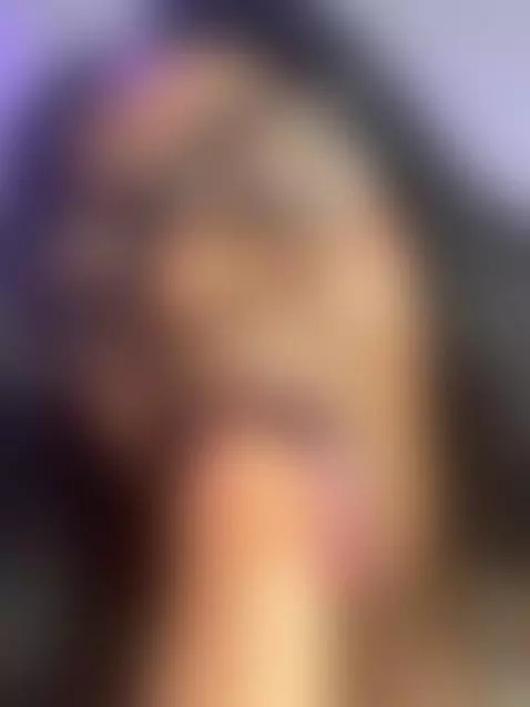 Hey you… yes, you 😏 I’m feeling extra playful today. Wanna s... by samanthagracee