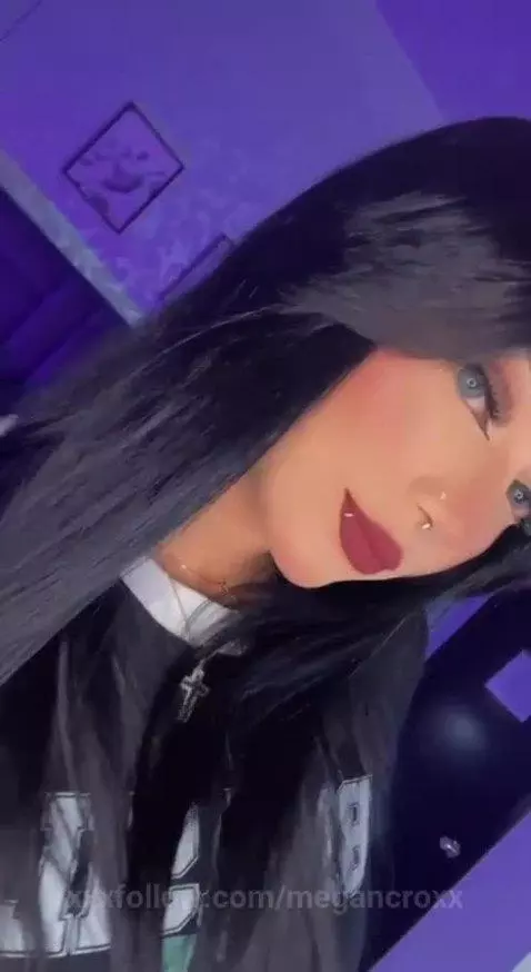 come and fill me with kisses by megancroxx