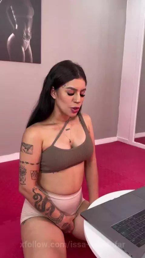 check my profile!!! 🫦🫦 by issa-montufar