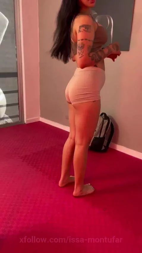 💦💦🔥 by issa-montufar