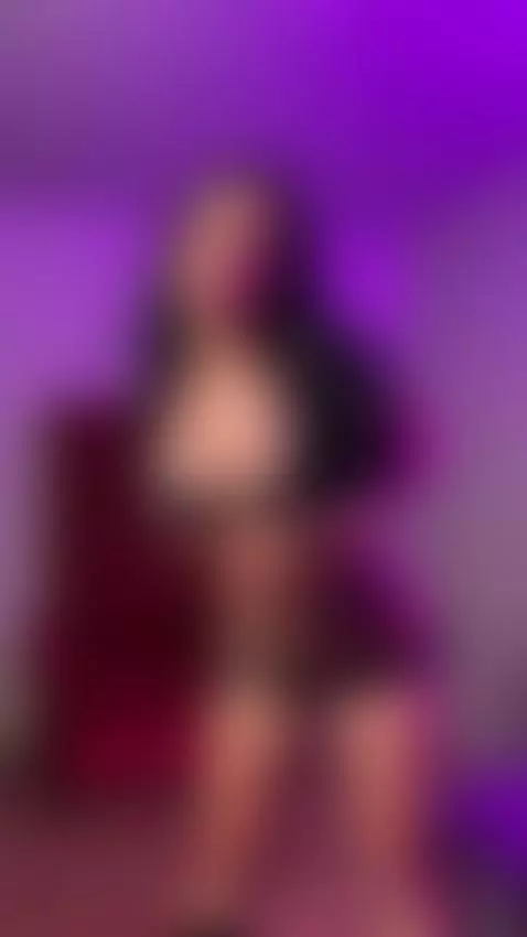 How about dressed as a bad girl? 😈 by issa-montufar