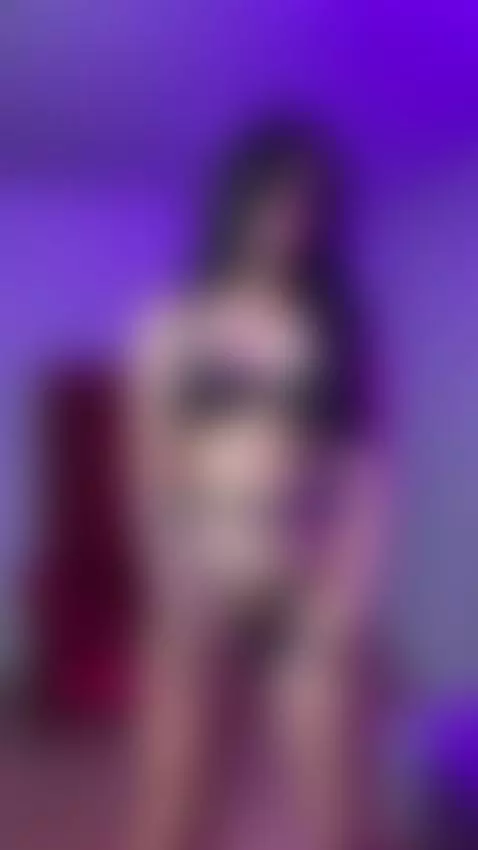 I'm a hot girl, come and watch all my videos 🔥🔥 by issa-montufar