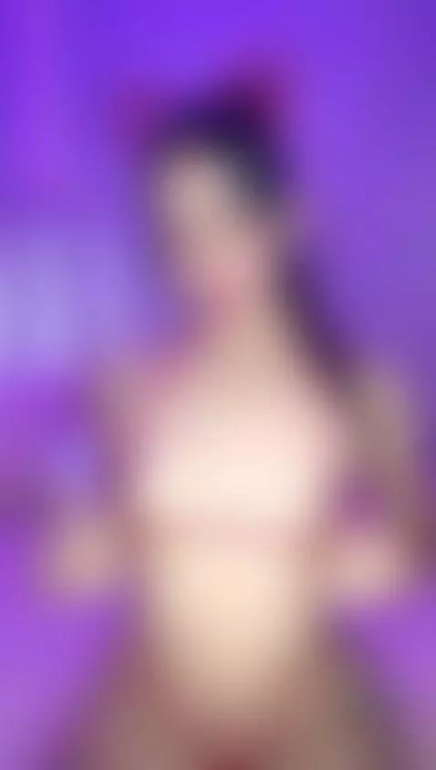 I’m in my room now… I’d love to see you there by hellenparis