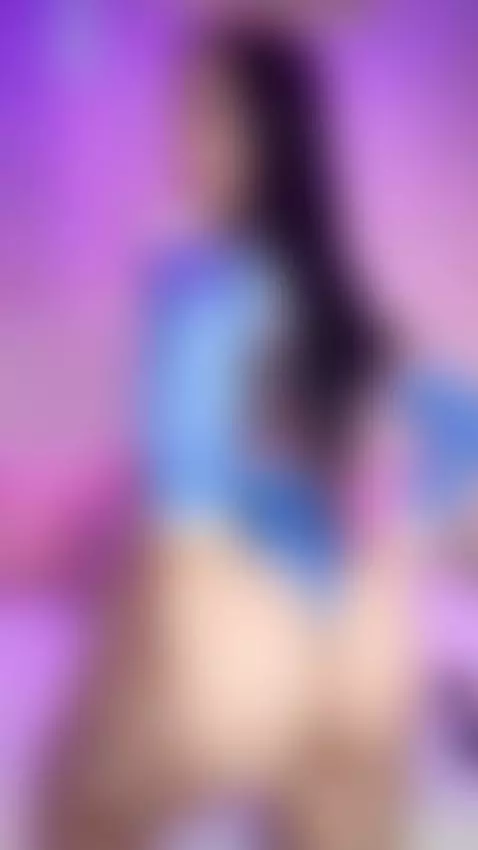 your sweet princess is live & soaking wet 👑💦 by hellenparis