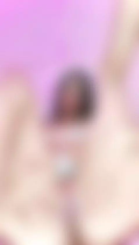 look at my pussy by hellenparis