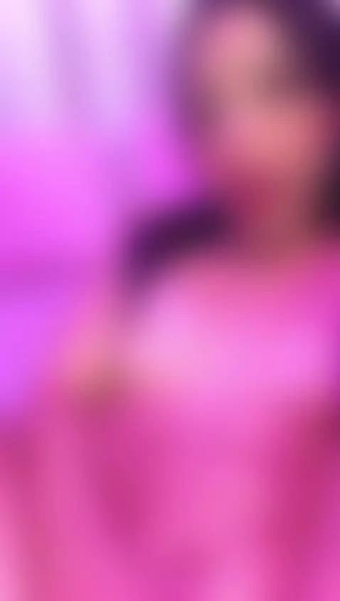 I play innocent… but you know I’m dying to be bad 🔥 by hellenparis