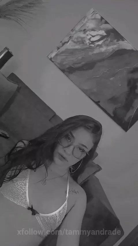 My glasses make my face look beautiful by tammyandrade