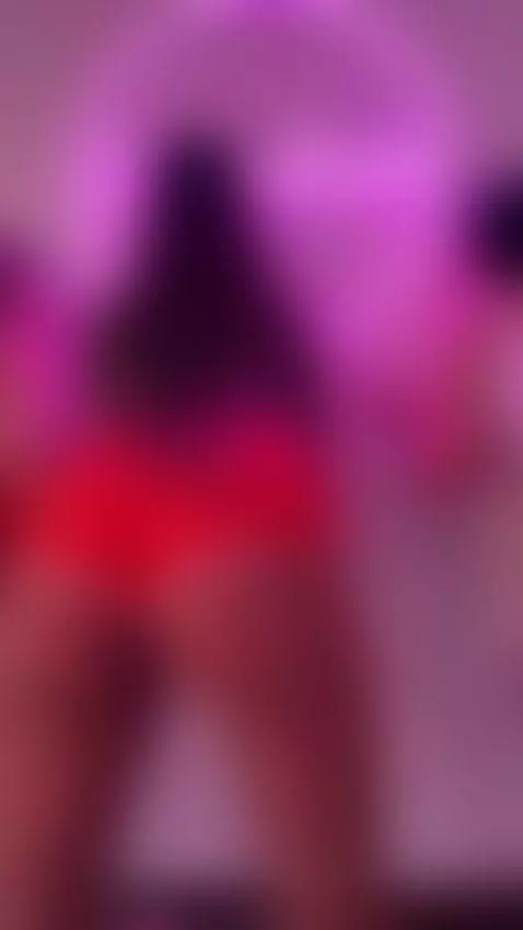 WHICH ASS DO YOU LIKE MORE? by little-natt