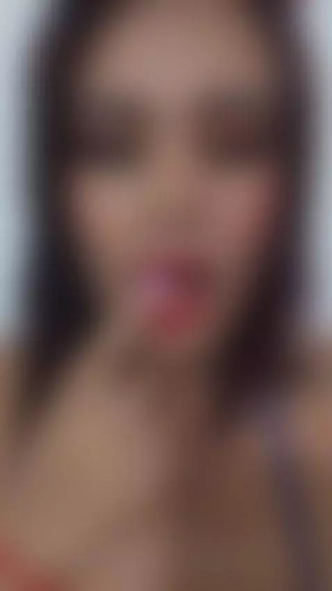 I want to feel it in my mouth (How delicious) by sophia-lennox