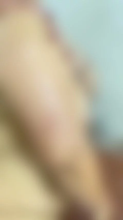 Do you dare to play with me in the shower? by alisonmiuu