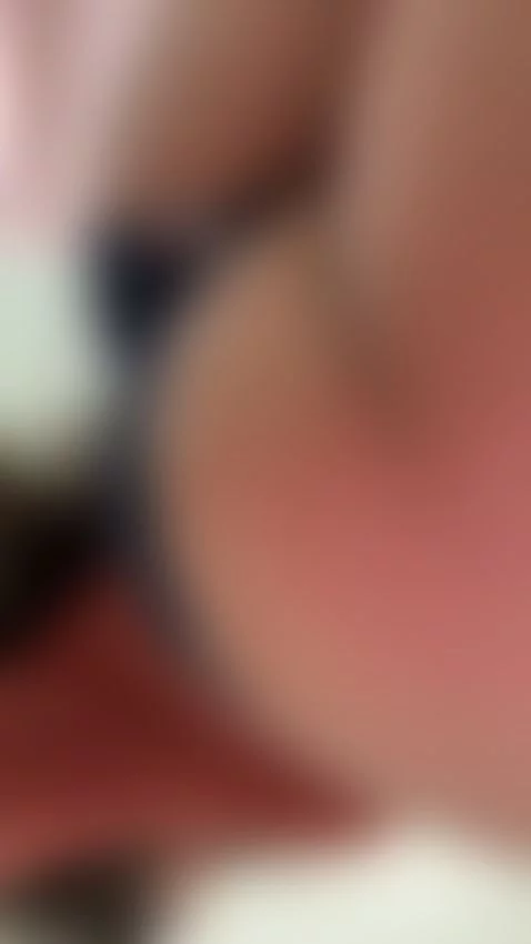 ONLINE 👀🤭 by jiggymama