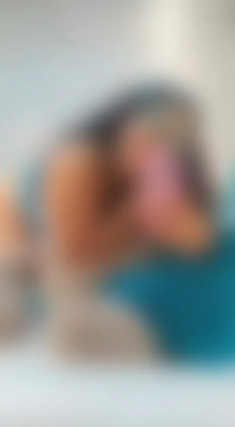 Que tan caliente creen que sea?? by danielle-evans