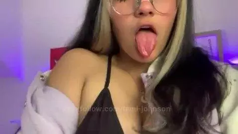 HEY! IM BACK by tami-johnson