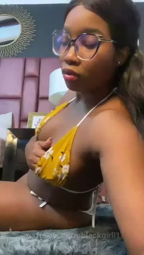 Join me in my room full of Seduction! by blackgirll1