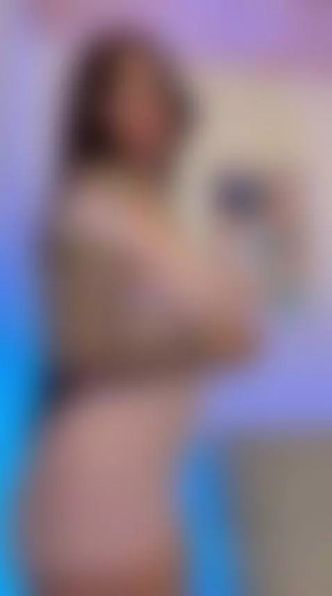 If you saw how wet I am, you would give me oral 😮 by alinna-1