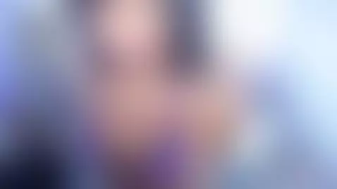 My smile and my body are something you can't resist. 🥰😈🔥 by hornyyariadna