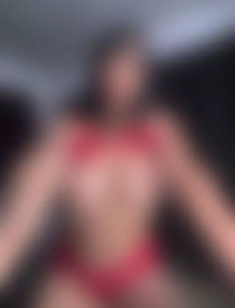 Come in and get comfortable... by carolina-dirtyy