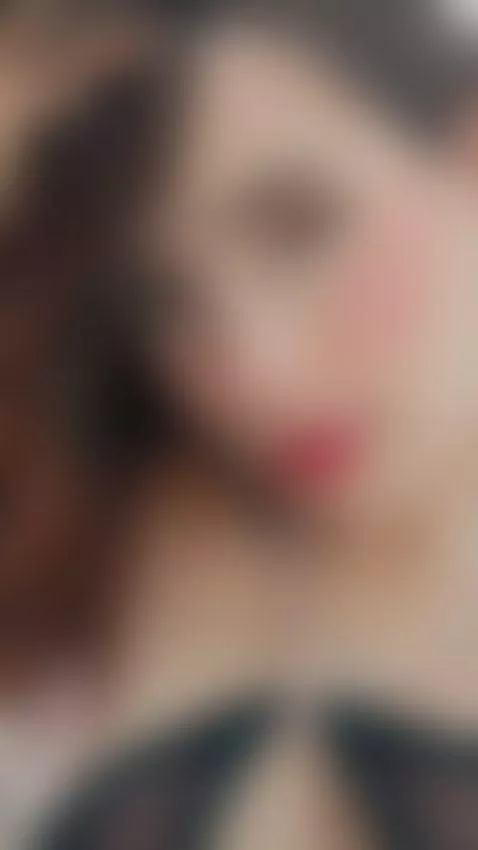 I am waiting for you to enjoy a great show. by helenwrite