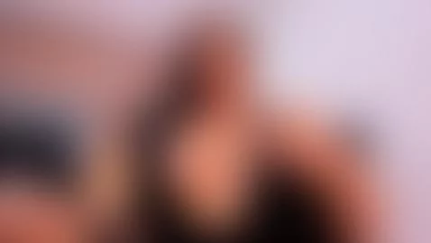 Hello, my love, I returned to the room ready to make your fa... by melissacortes