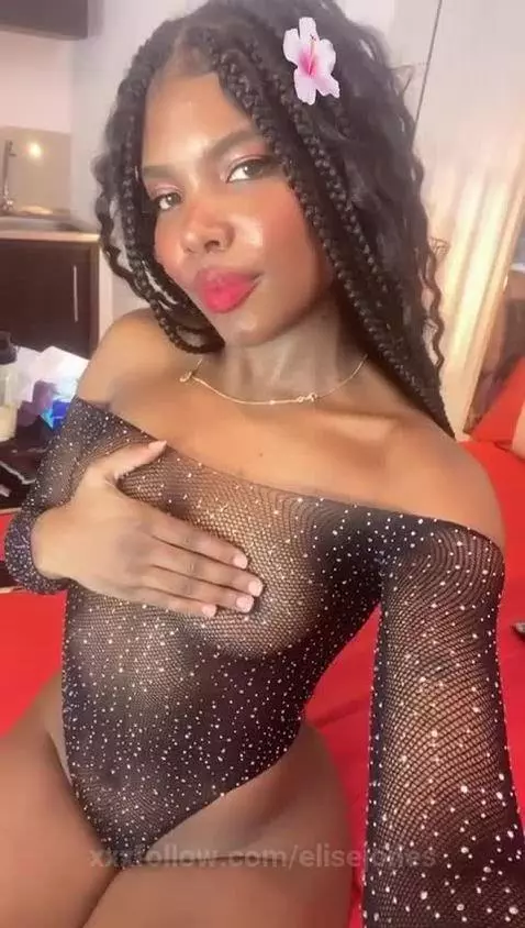 🥝huge girl🥝 by elisejones