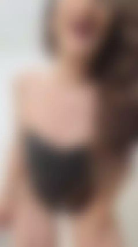 Let’s be honest… you’re not stroking because you’re proud.
Y... by anahathor