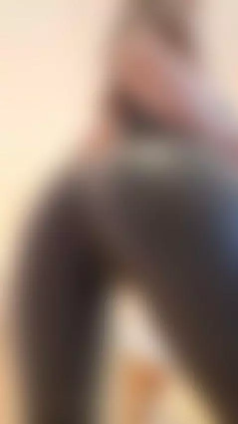 How little is your world down there?
#big ass #fetish #booty... by anahathor