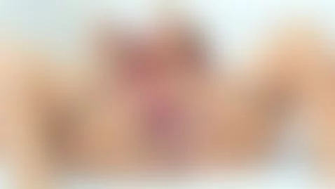 Sensual girl with hot pussy by lucciaporter