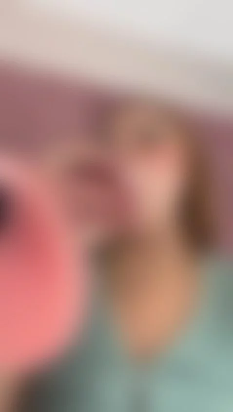 the machine loves to destroy my holes!! by lucciaporter