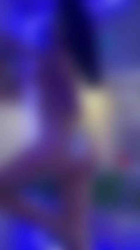 A sexy cam girl by skarlett-joi