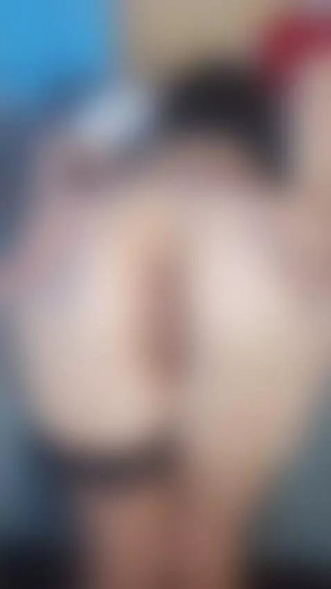 Jugando con mi colita y tocando mi punto prohibido... ¿Te at... by isabella-ivy