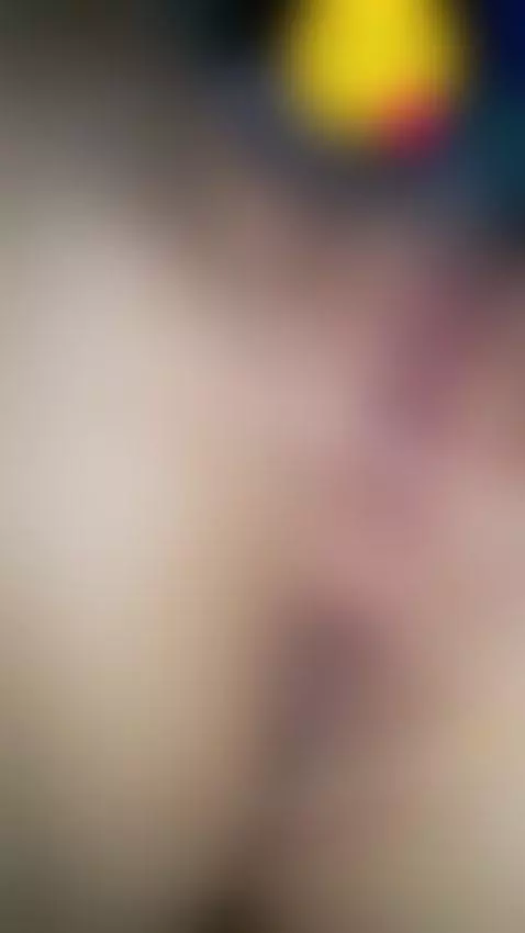 Un dedo no es suficiente, pero aquí empiezo... ¿Quieres ver ... by isabella-ivy