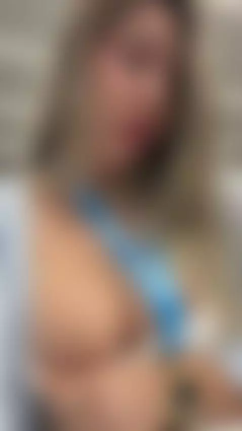 I get hot in meetings 🤭 by hannabyron