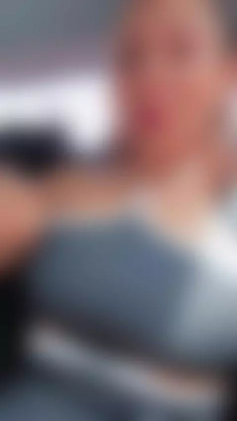 upss 🤭 by hannabyron