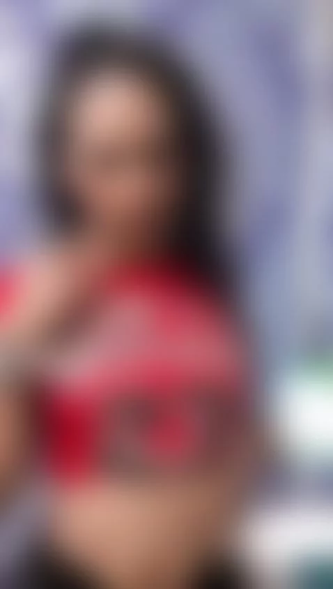 Walk my body I give you permission 👅🥵 by valentinehanz