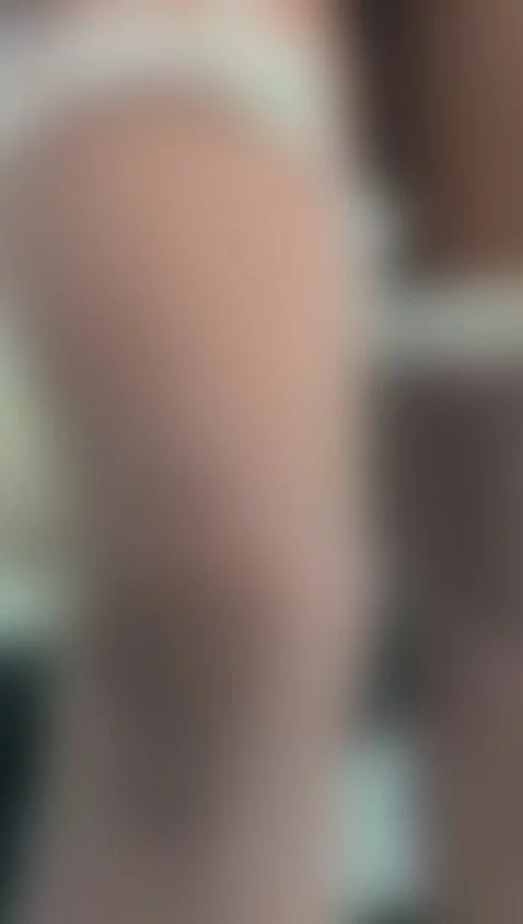 come and touch me by valentinehanz