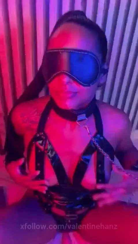 💋Every detail of yours makes me fall in love a little more❤️ by valentinehanz