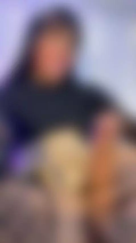 grab this cock and put it all in your mouth until you make m... by valentinasexx19