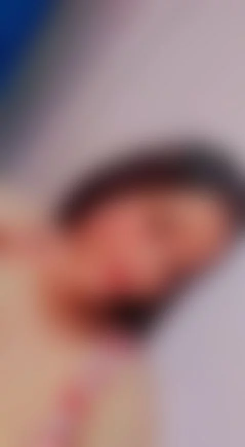 I'm online and happy to have fun by bella-bm