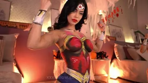 WonderWoman💛 your goddess of pleasure by ellediane