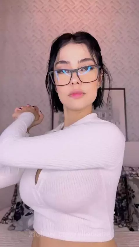 I like to play with the bat⚡ by ellediane