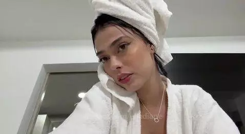 Let's take a bath together by ellediane