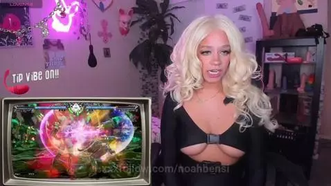 mmmm Im thinking we should we game more... by noahbensi