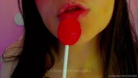 Do you like how my tongue plays? 🍭 by venusks