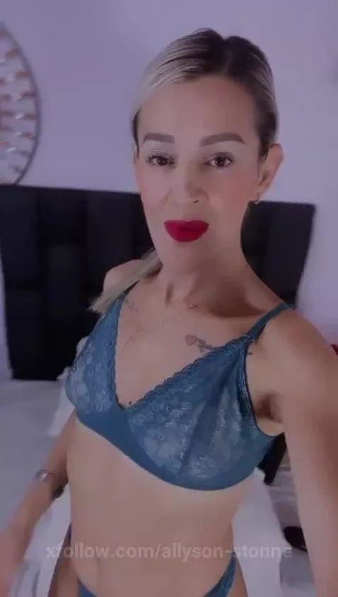 hey guys! by allyson-stonne