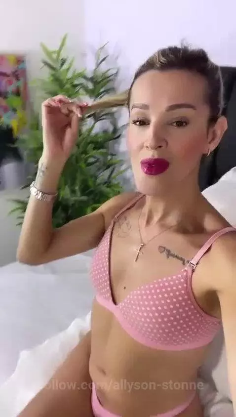 My Sexy Body Waiting For You by allyson-stonne