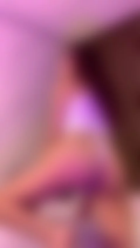 I wait for you so that we can enter the jacuzzy love togethe... by kendall-petite