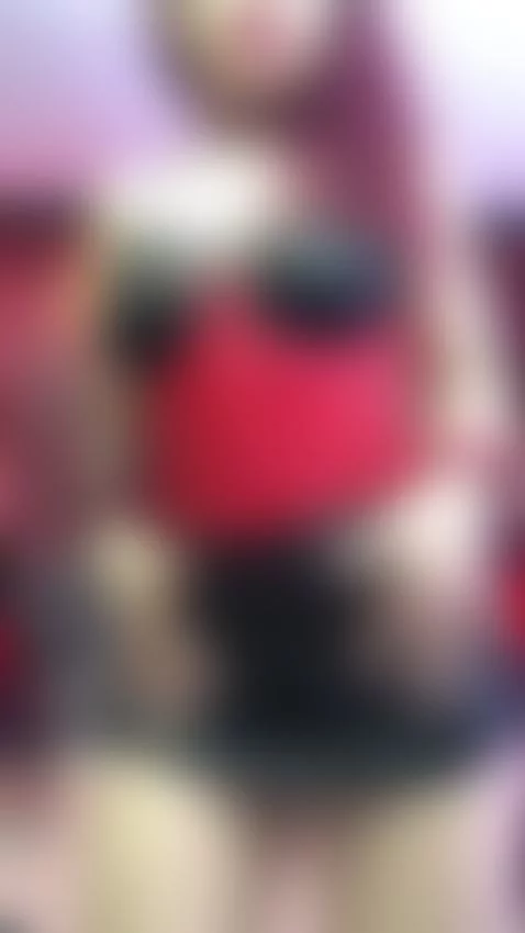 a little sensual dance, I'll wait for you in my room! by shopie-curve